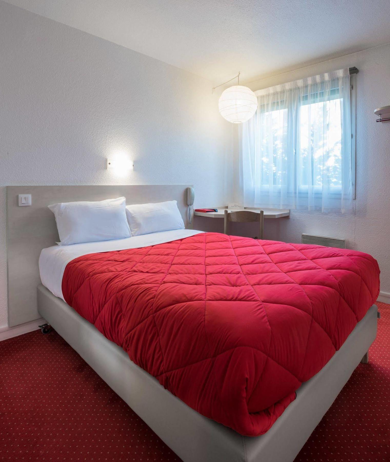 Hôtel Lumière des Alpes Bron Esterno foto