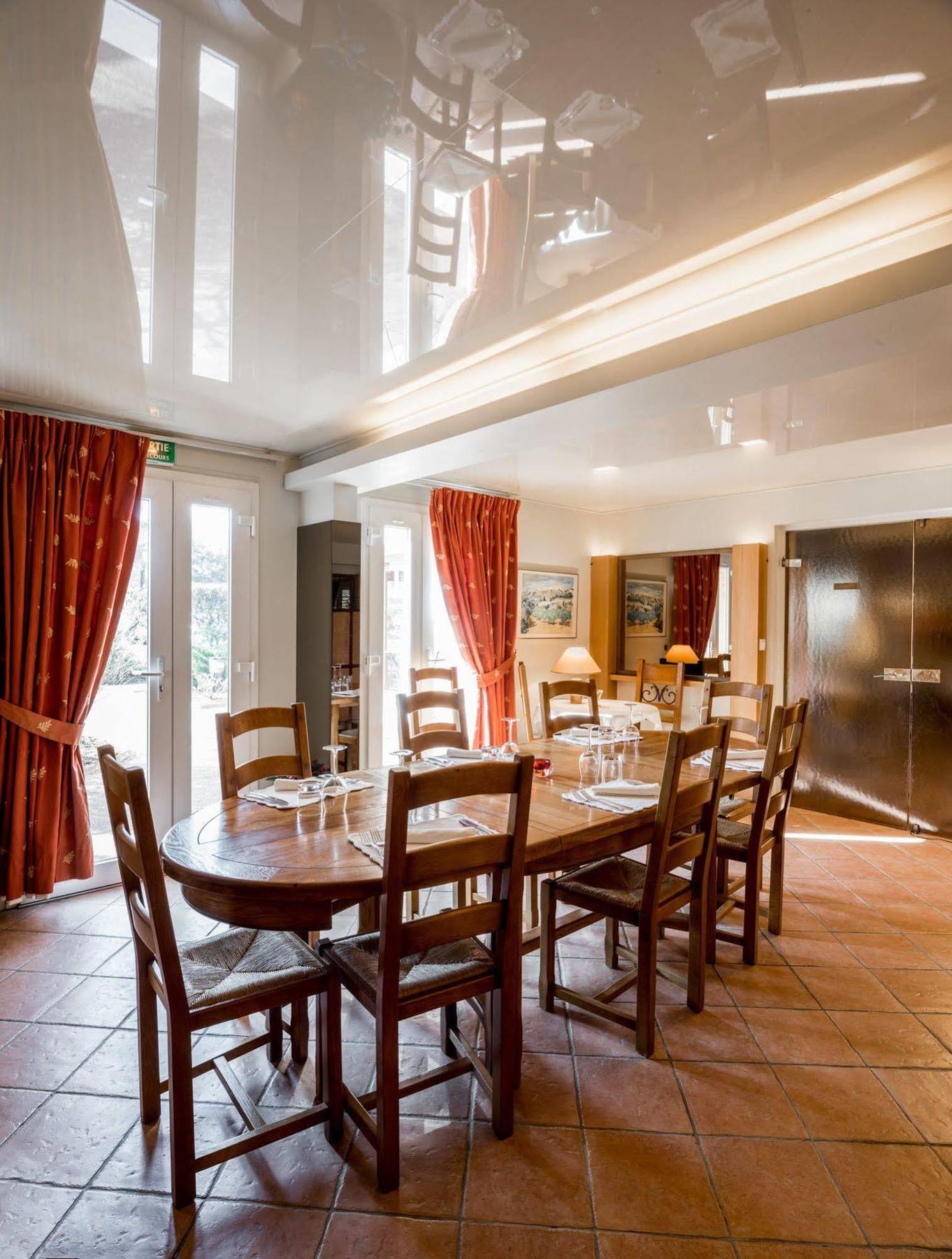 Hôtel Lumière des Alpes Bron Esterno foto